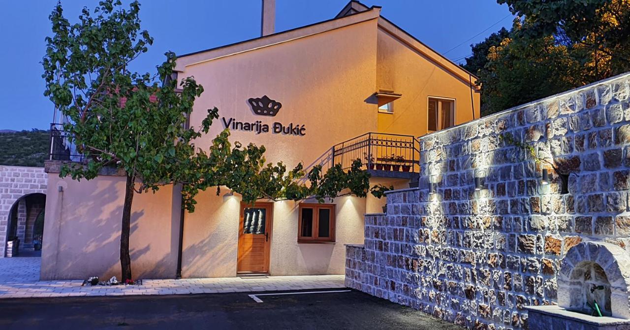 Djukic Winery Lägenhet Podgorica Exteriör bild
